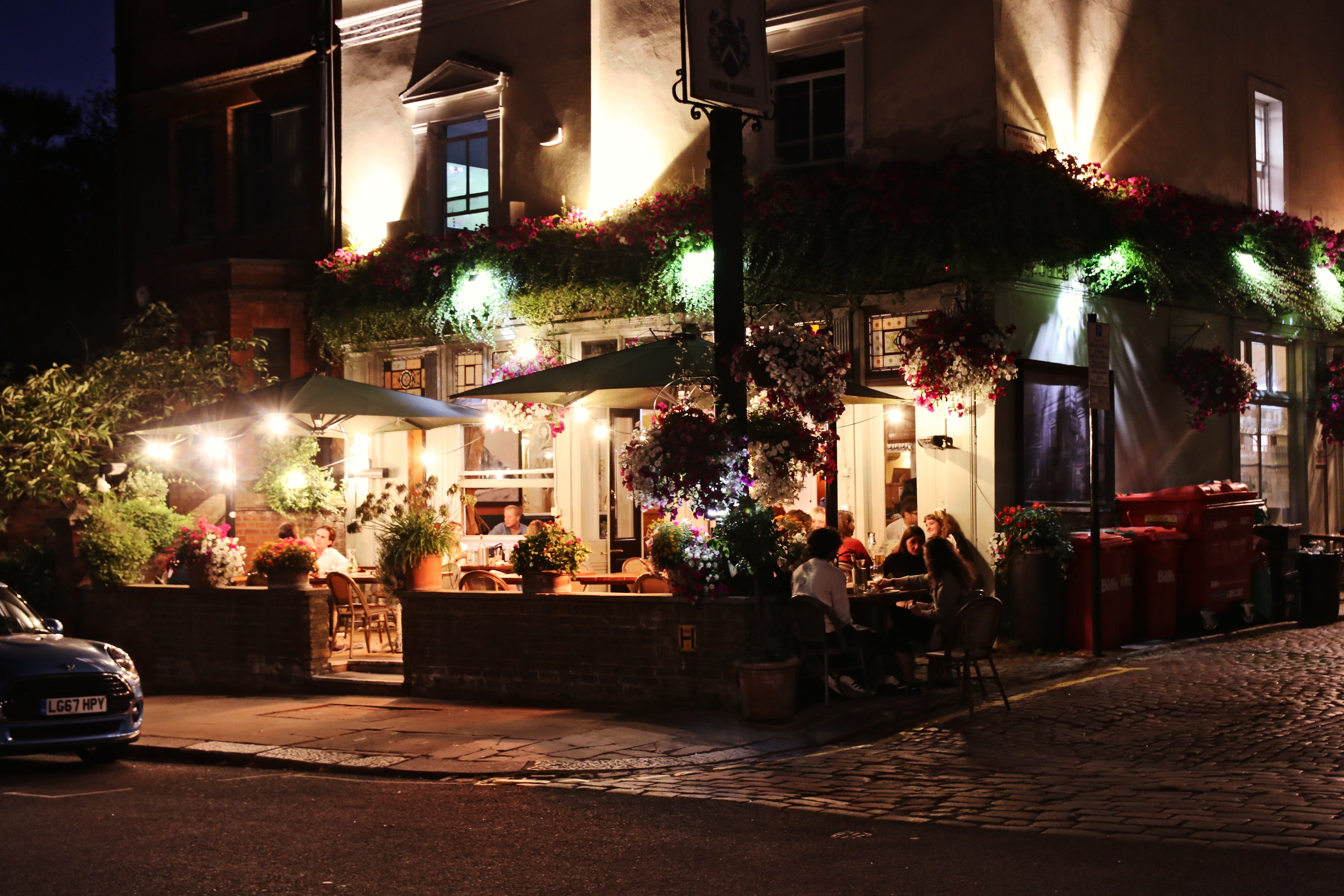 The Devonshire Arms Pub